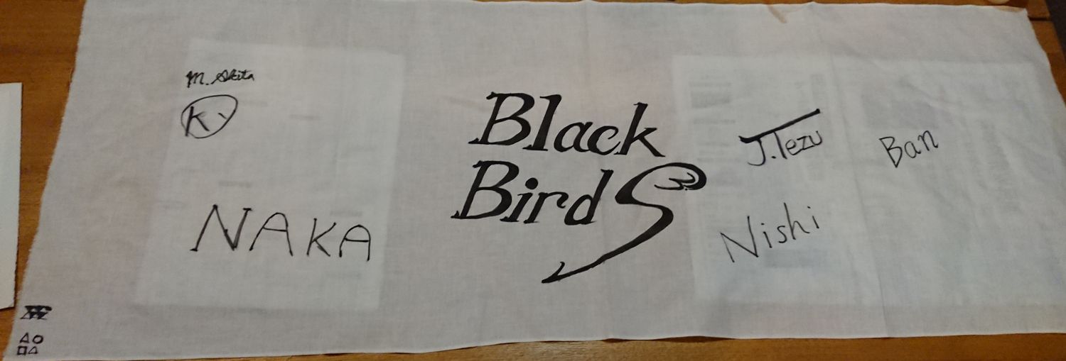 BlackBirds結成
